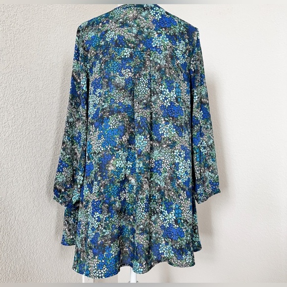Olivaceous Floral Long Sleeve Shift Dress - Picture 3 of 5